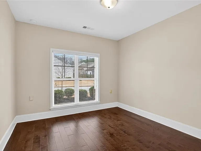 4185 Celbridge Pass — Photo 5