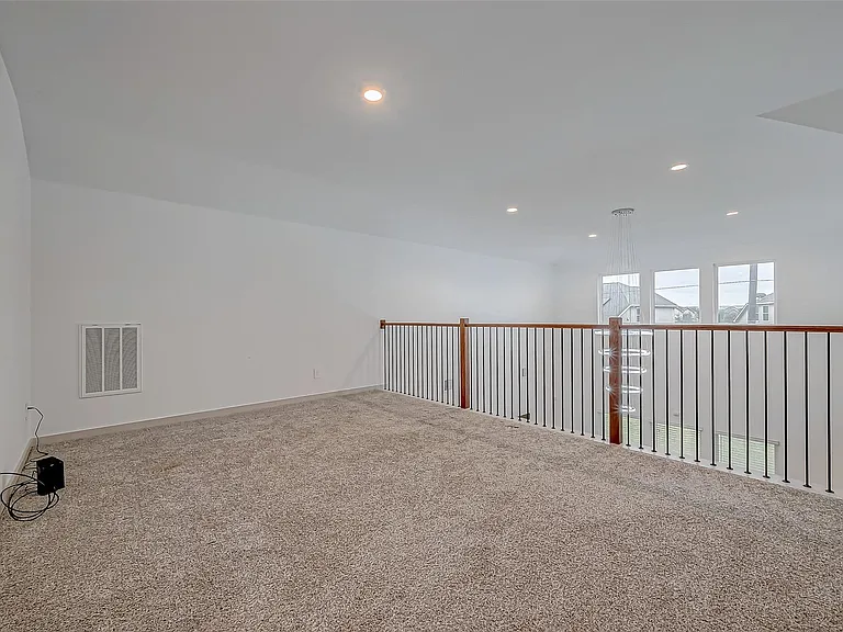 6850 Amber Cliff Ln — Photo 47
