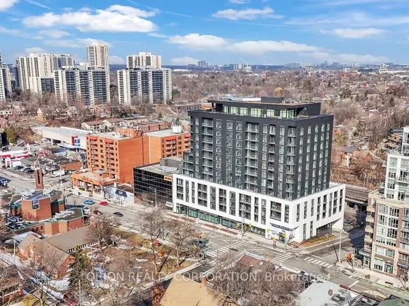 1660 Bloor St W, Toronto, ON