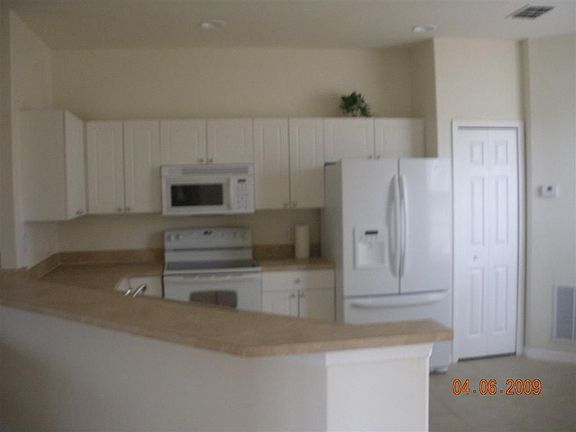 3rd image of 101 Sedona Cir