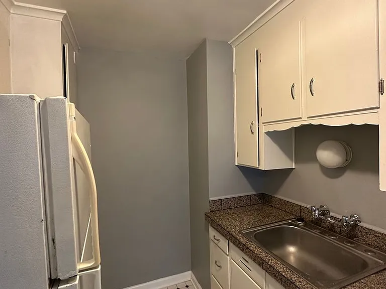 Taylor Place — Photo 10