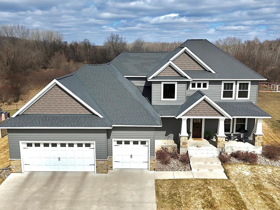 1st image of 1205 Providence Ln