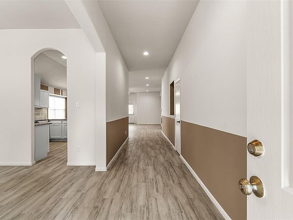 3rd image of 17042 Midnight Sun Ln