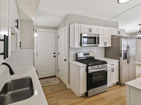 2nd image of 6305 Robert Rd