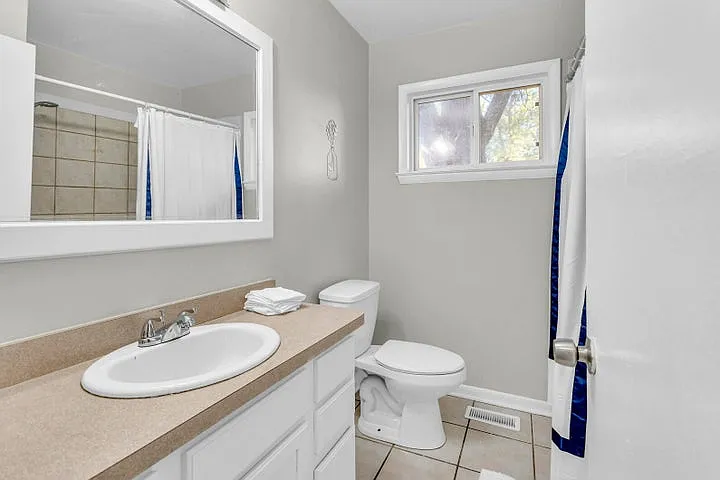 3815 Wedgewood Dr — Photo 7