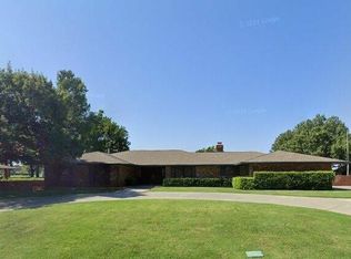 3028 Quail Creek Rd, Oklahoma City, OK 73120