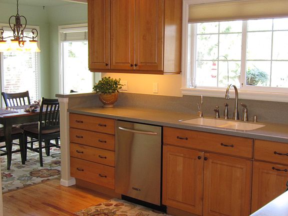 Kitchen has hot tap dispense