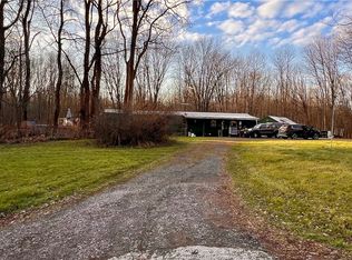10337 Short Cut Rd, Weedsport, NY 13166