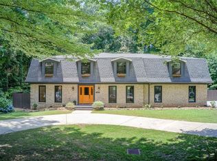 7050 Glenridge Dr, Sandy Springs, GA 30328
