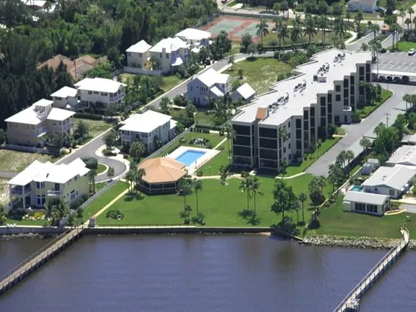 150 SE Four Winds Dr Unit Un B 109, Stuart, FL 34996