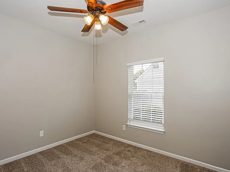 7027 Merrymount Ct — Photo 14