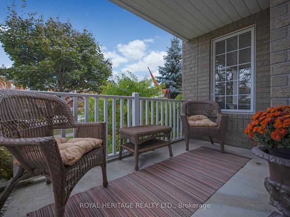 165 Brookhouse Dr, Clarington, ON L1B 1N9