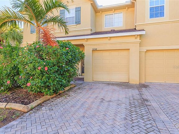 2nd image of 9240 Stone River Pl