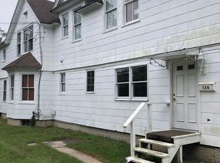 107 Lewis St, Southampton, NY 11968