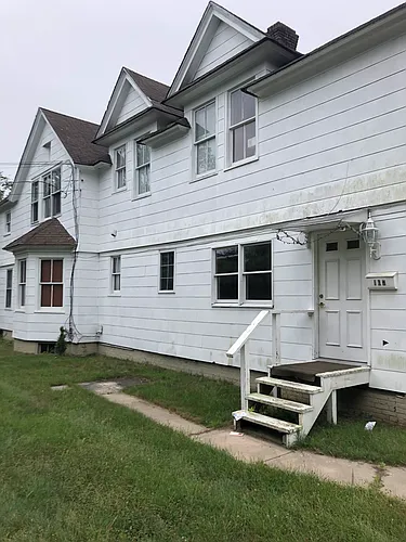 107 Lewis St Photo 1
