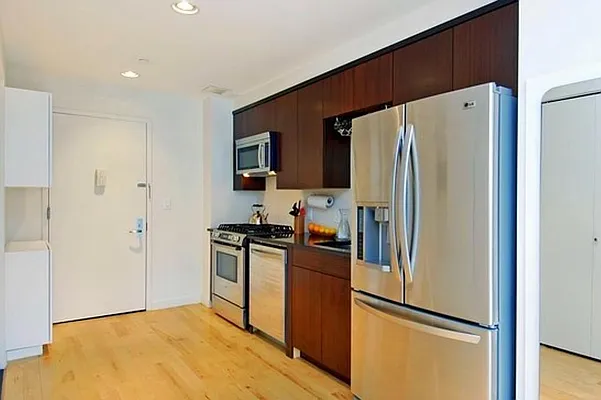Sold by Citi Habitats | media 9