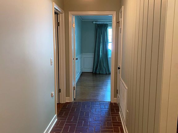 3rd image of 390 Brewton St