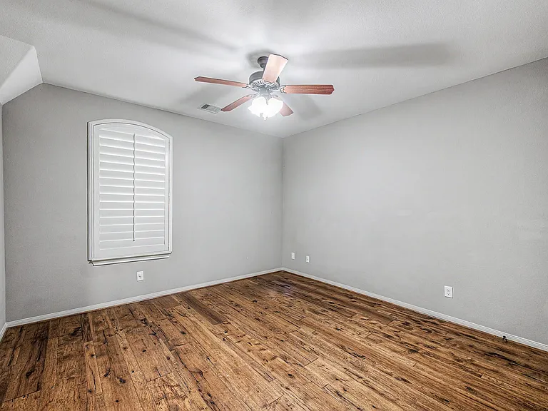 17430 Aberdeenshire Dr — Photo 43