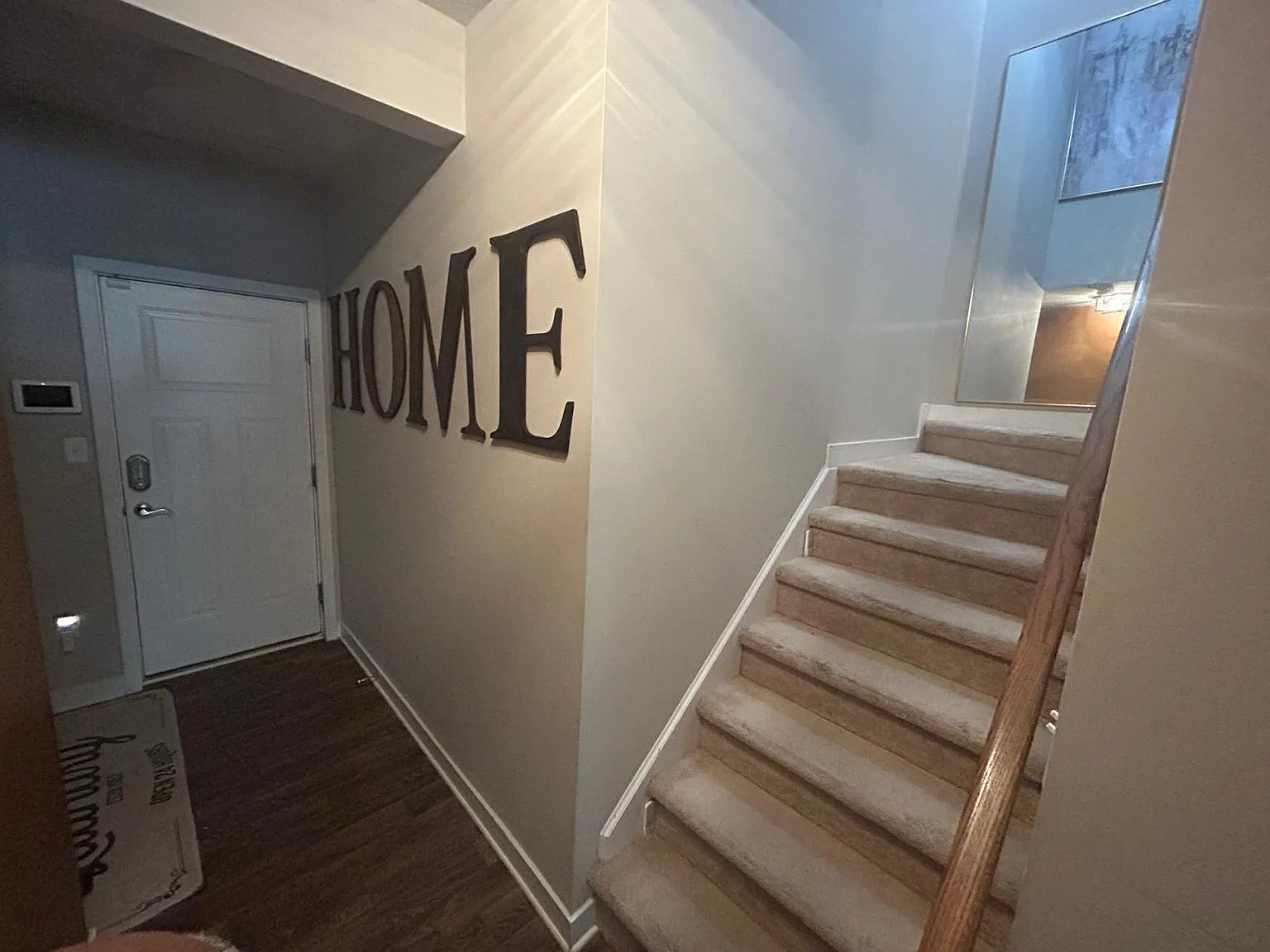 3 bed, 2.0 bath, 1850 sqft, $1,754 — Photo 4
