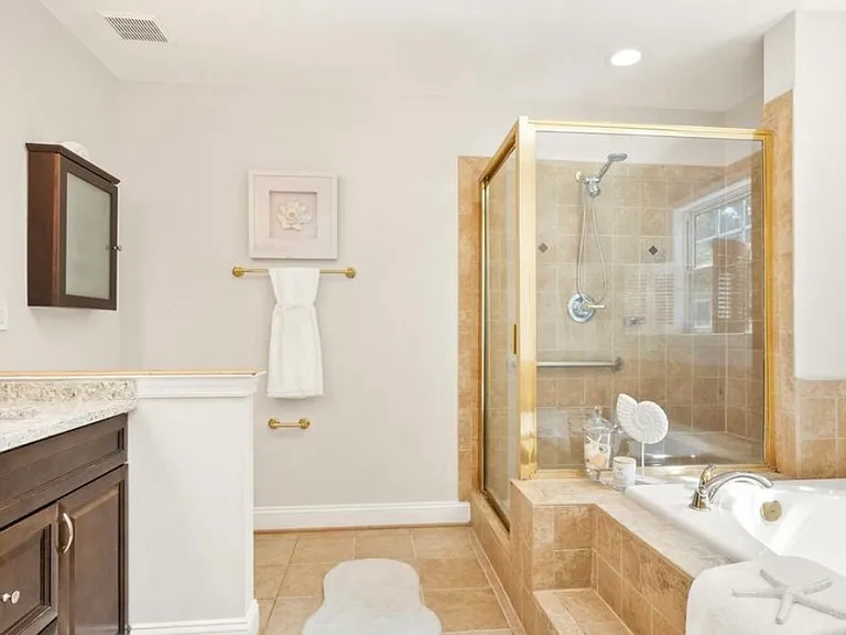 13128 Ashnut Ln — Photo 7