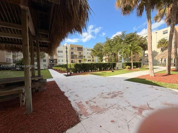 14250 SW 62nd St APT 310