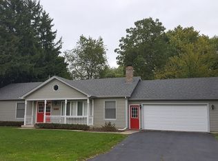 10306 William St, Richmond, IL 60071