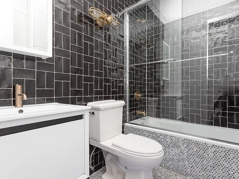 50 Starr St #2P — Photo 9