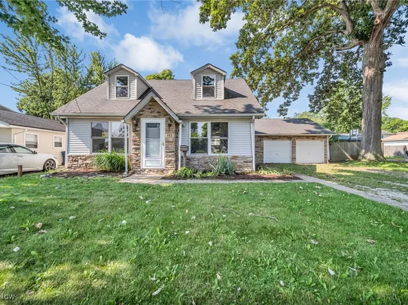 282 Courtland Blvd, Eastlake, OH 44095