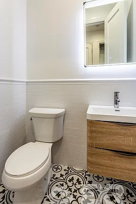 Rented by EXR | media 16