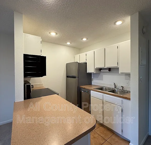 3000 Colorado Ave #B-206 — Photo 6