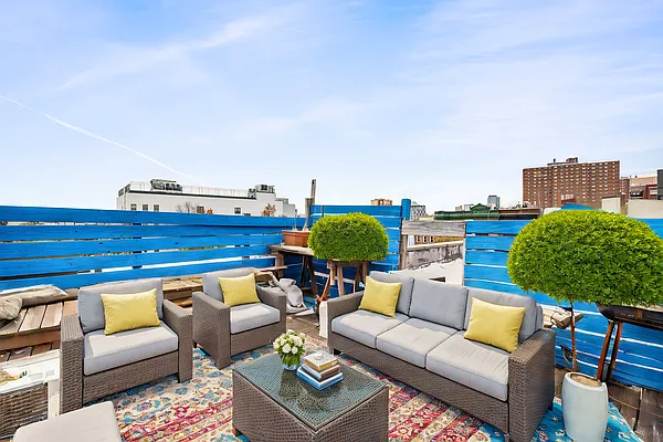 Rented by SERHANT. | media 1