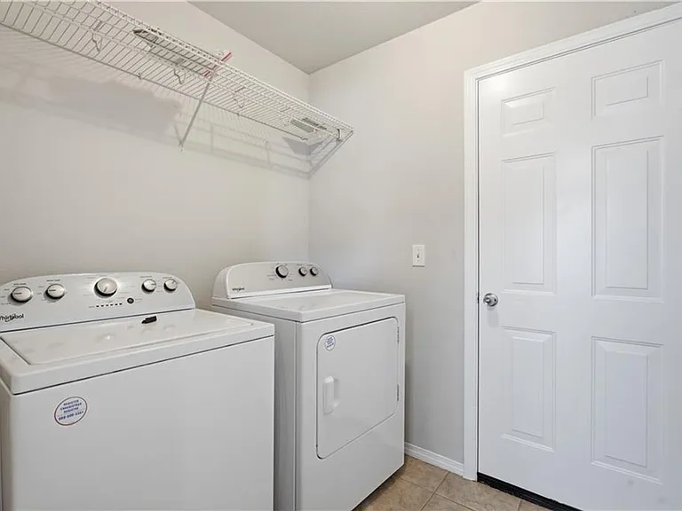 6402 High Meadow Blvd — Photo 7