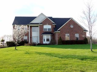 6469 Meadow Creek Dr, Dexter, MI