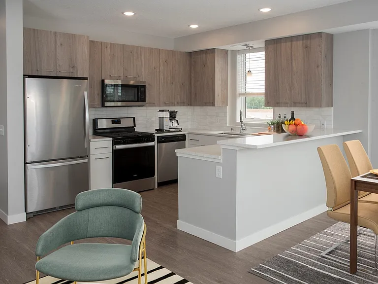 Urban Park I and II Apartments — Photo 100