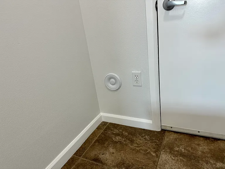 View 420 — Photo 38