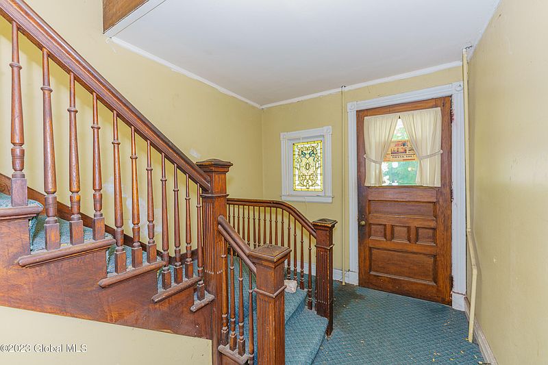 5th image of 1031-1033 Wendell Avenue