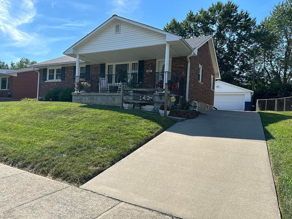1st image of 668 Rosewood Dr