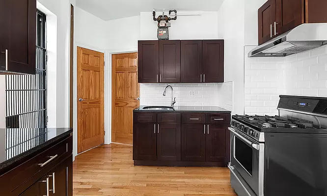 Rented by REAL New York | media 2