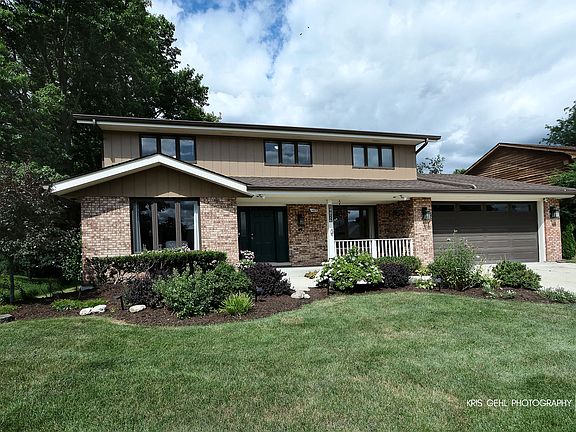 2nd image of 14826 Ridgewood Dr