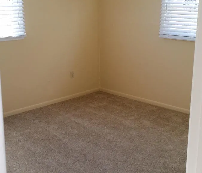 4810 Orchard Ave — Photo 14