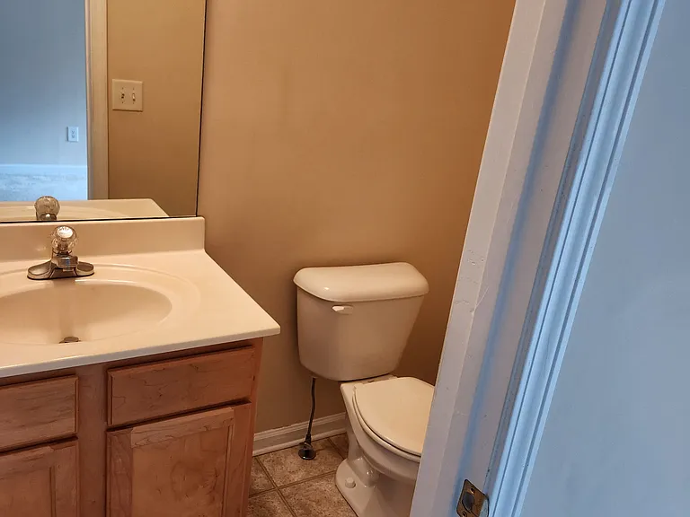 6051 Grovegate Ln — Photo 5