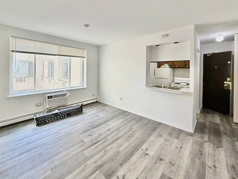 6815 N Sheridan Rd — Photo 11