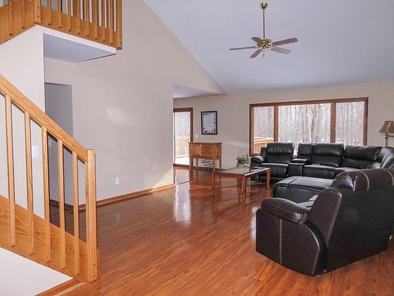 4th image of 2242 Wildwood Trl