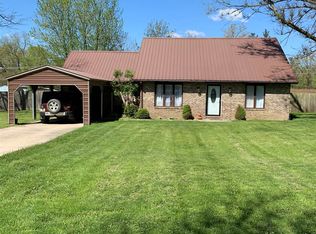 2215 N Manring Ave, Muncie, IN 47303