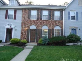 395 Hadleigh Ln, North Brunswick, NJ 08902