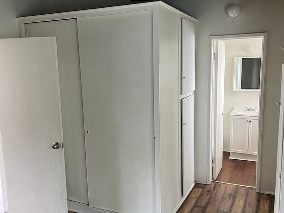 4th image of 647 Shalimar Dr #D
