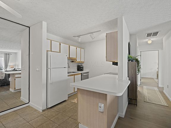 3rd image of 193 Residence Dr #193