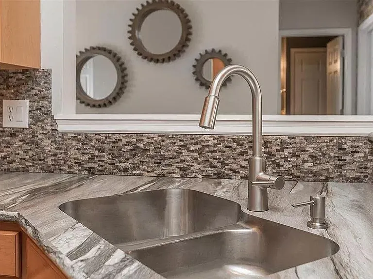 1020 Capri Dr NE — Photo 24