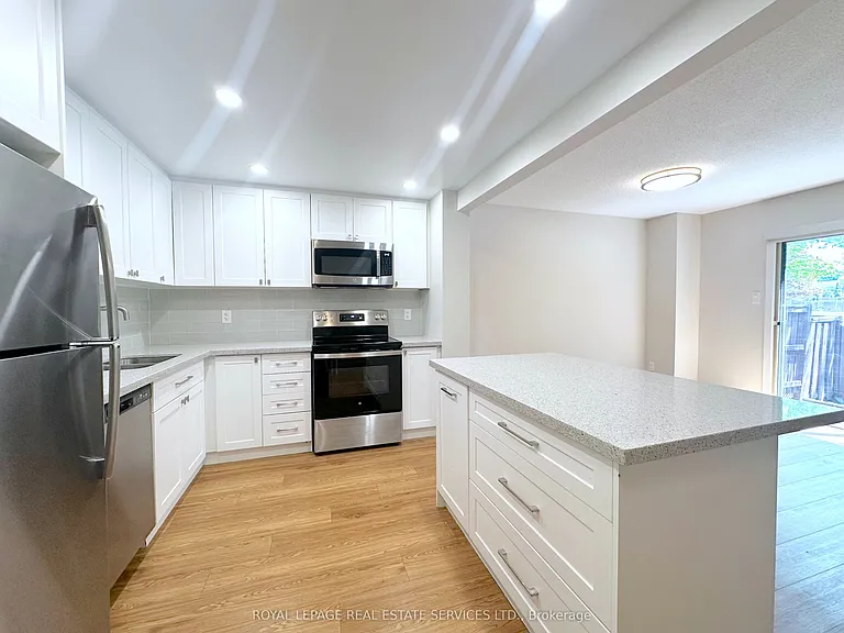 6310F Battleford Rd — Photo 4