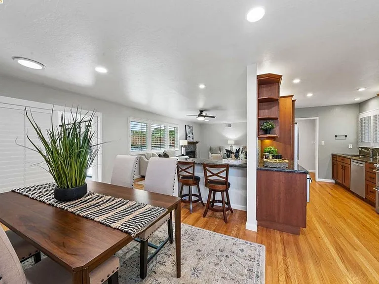 8796 Bandon Dr — Photo 8